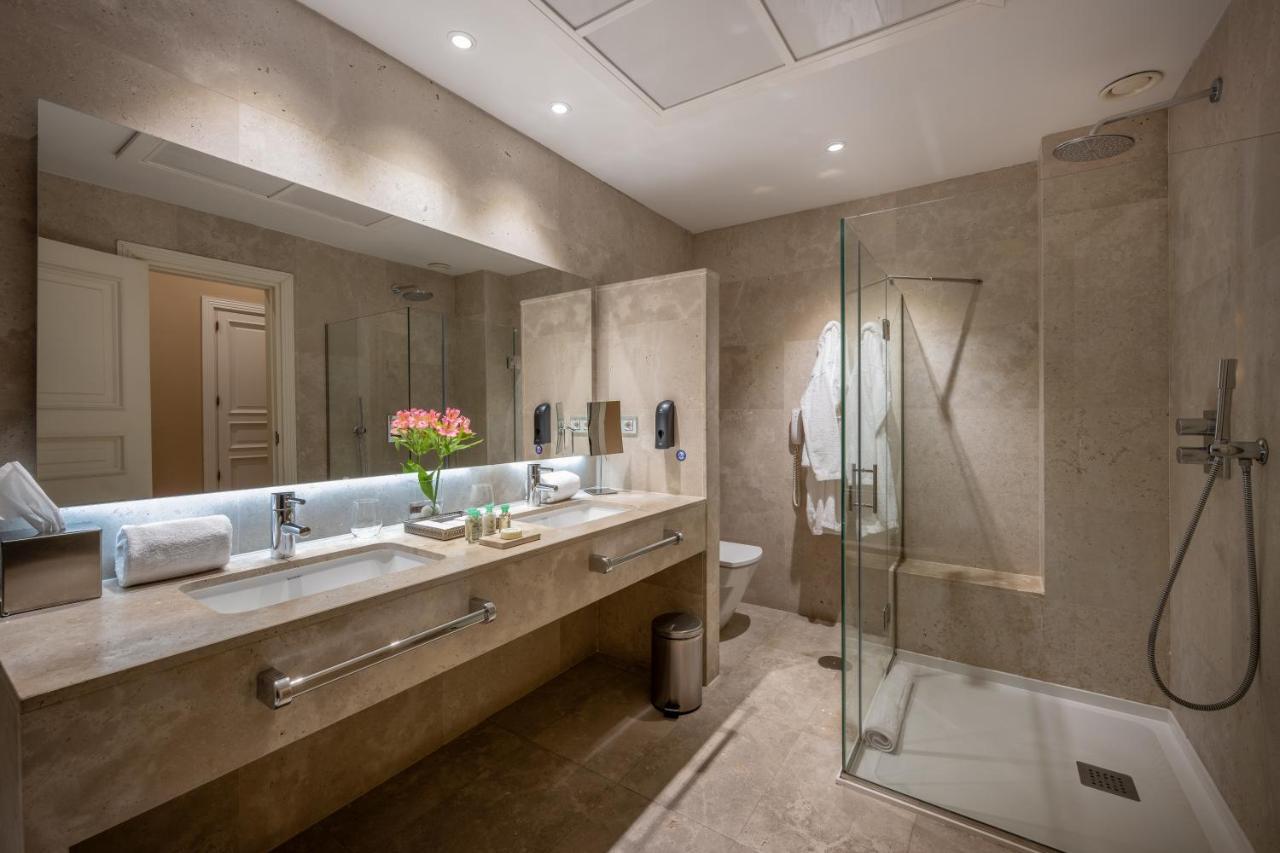 Hotel Rector Саламанка Экстерьер фото Bathroom