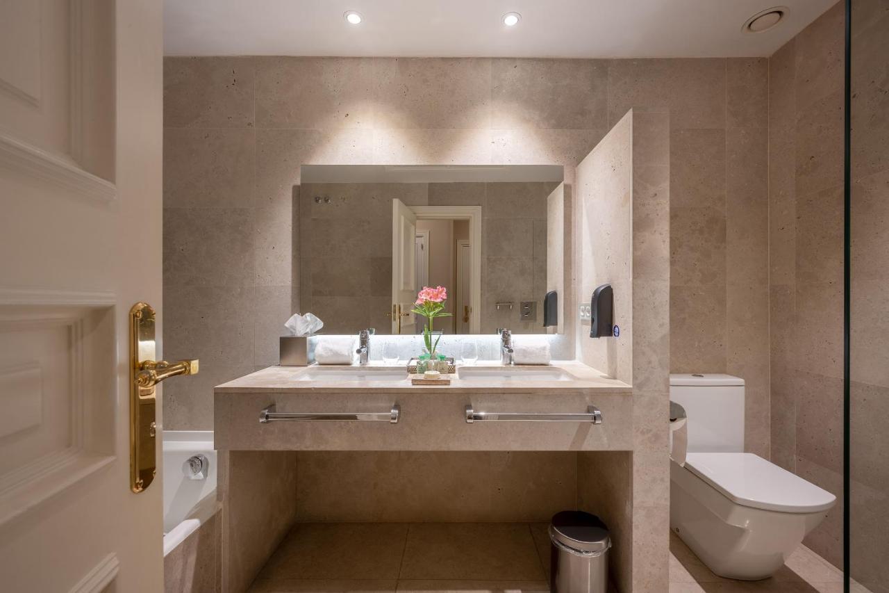 Hotel Rector Саламанка Экстерьер фото Bathroom